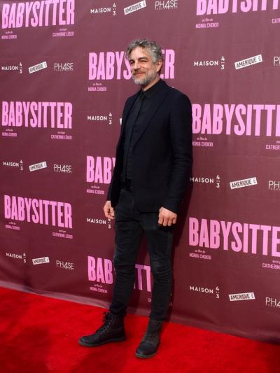 Sur le tapis rouge de Babysitter_1