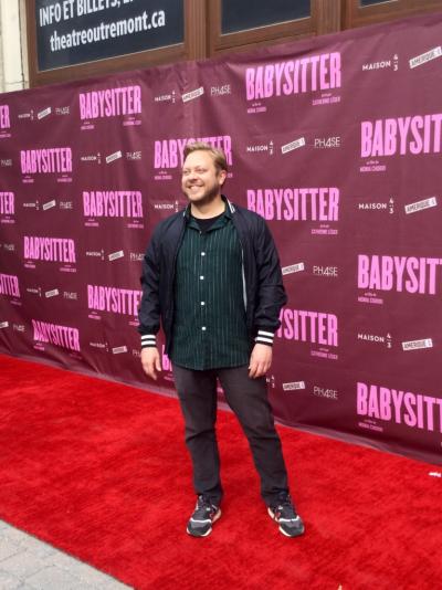 Sur le tapis rouge de Babysitter_3